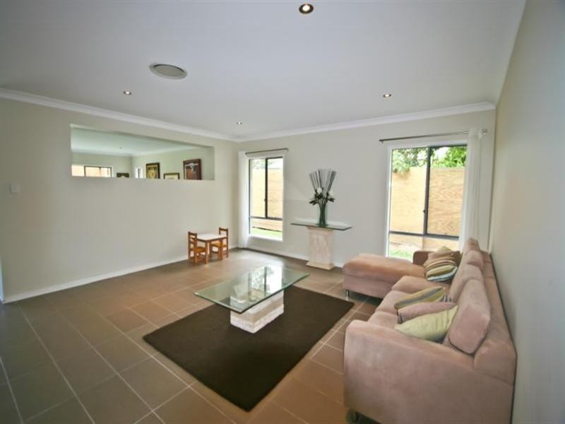 3 Red Gum Crescent, Wakerley QLD 4154