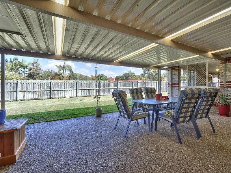 14 Miles Crescent, Manly West QLD 4179