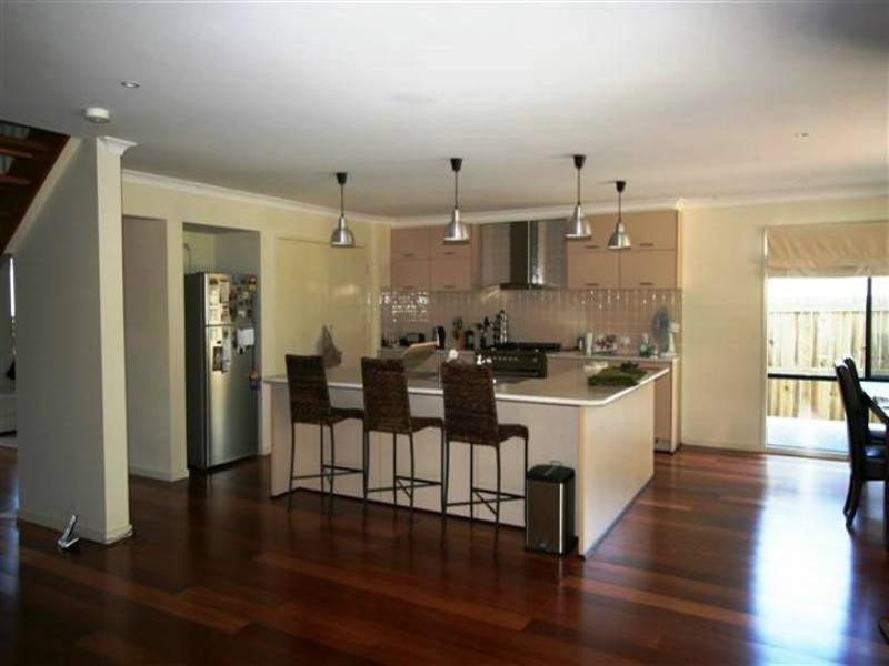 11 Darling Terrace, Wakerley QLD 4154