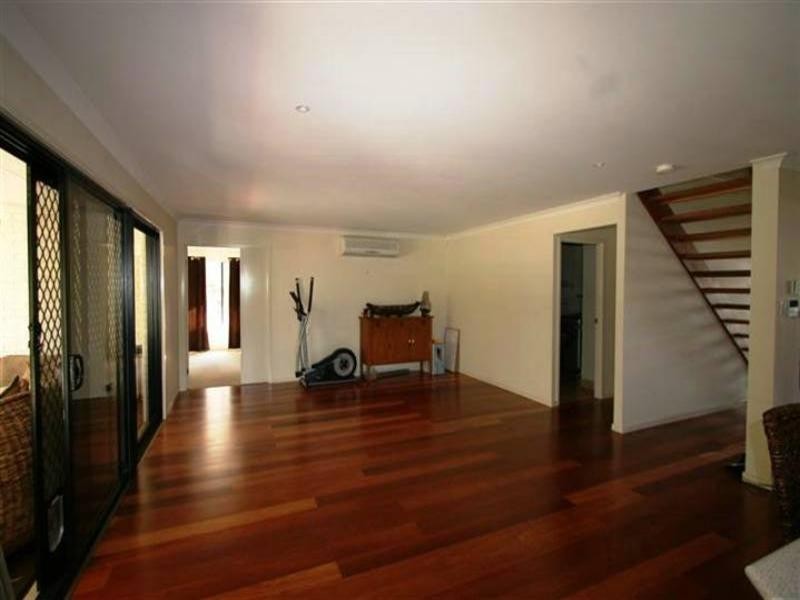 11 Darling Terrace, Wakerley QLD 4154