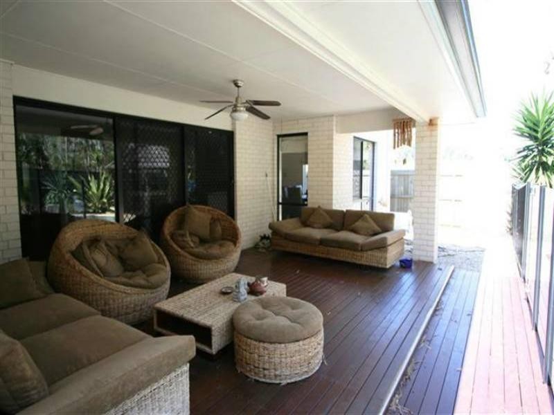 11 Darling Terrace, Wakerley QLD 4154