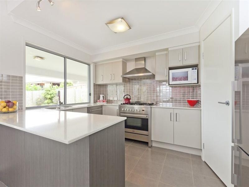 83 Gumdale Street, Wakerley QLD 4154