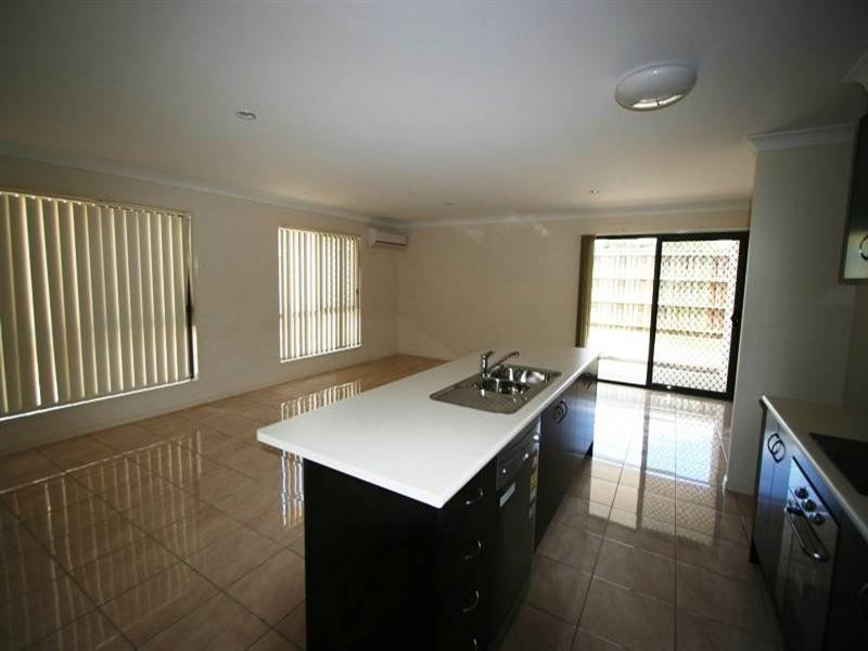 40 Treetop Place, Manly West QLD 4179