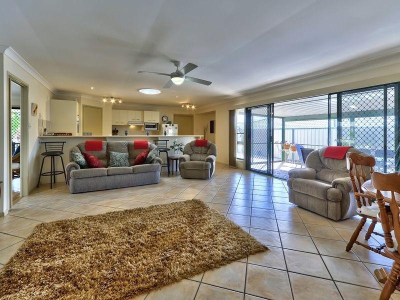 32 Schooner Circuit, Manly West QLD 4179