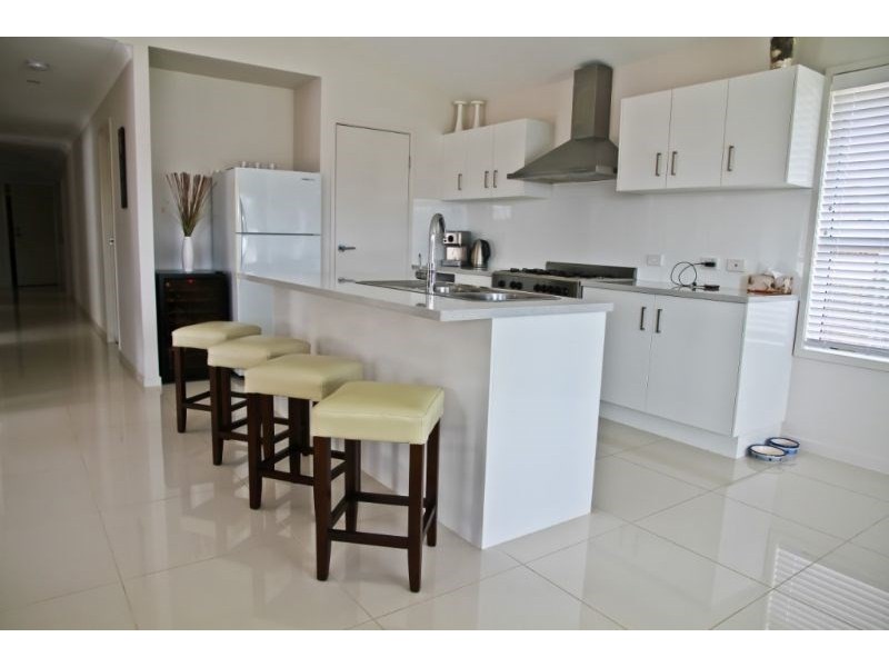 39 Berrimilla Street, Manly West QLD 4179