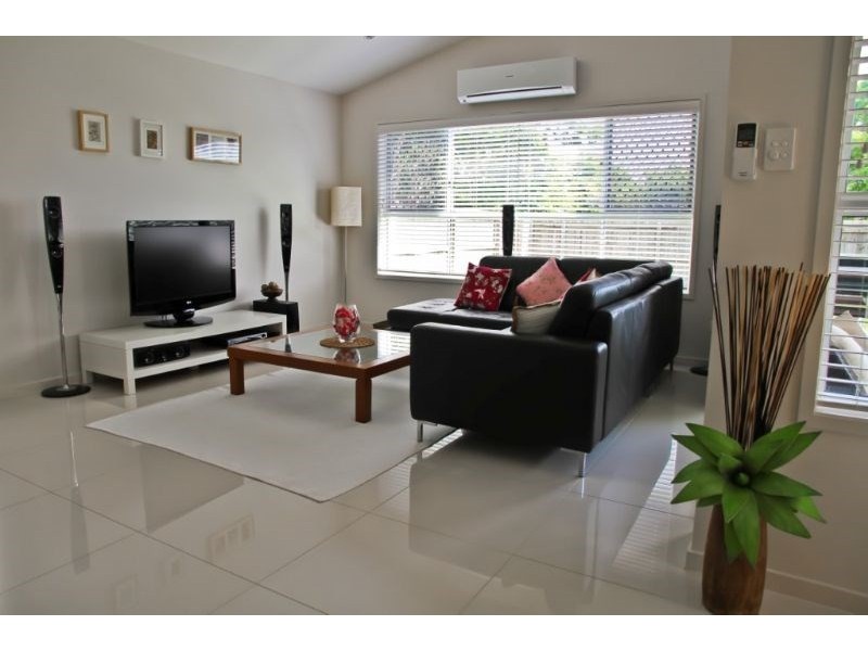 39 Berrimilla Street, Manly West QLD 4179