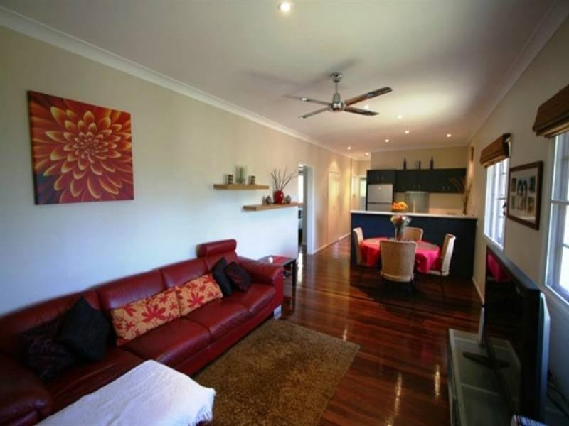 137 Hindes Street, Lota QLD 4179