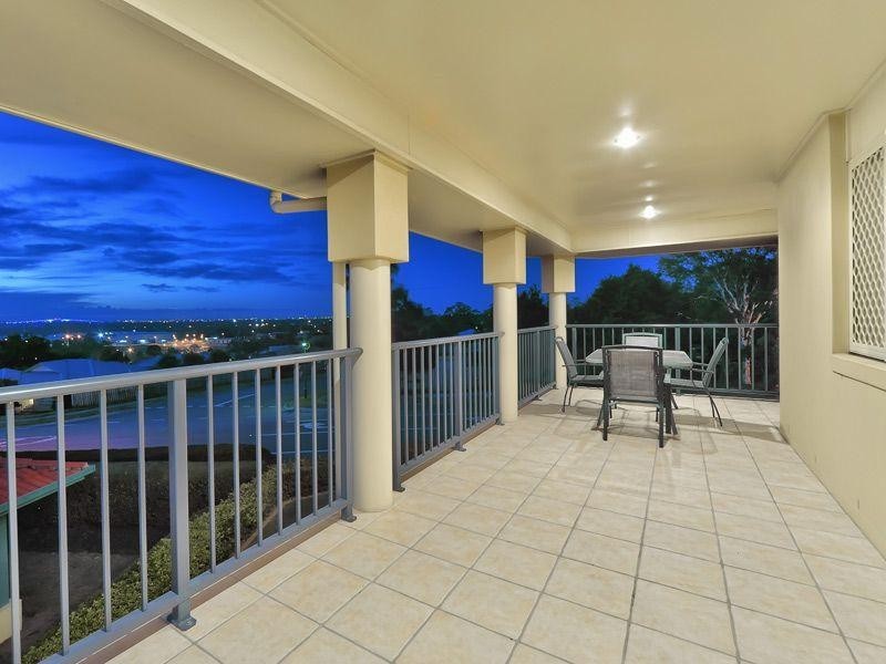 97 Hargreaves Road, Manly West QLD 4179