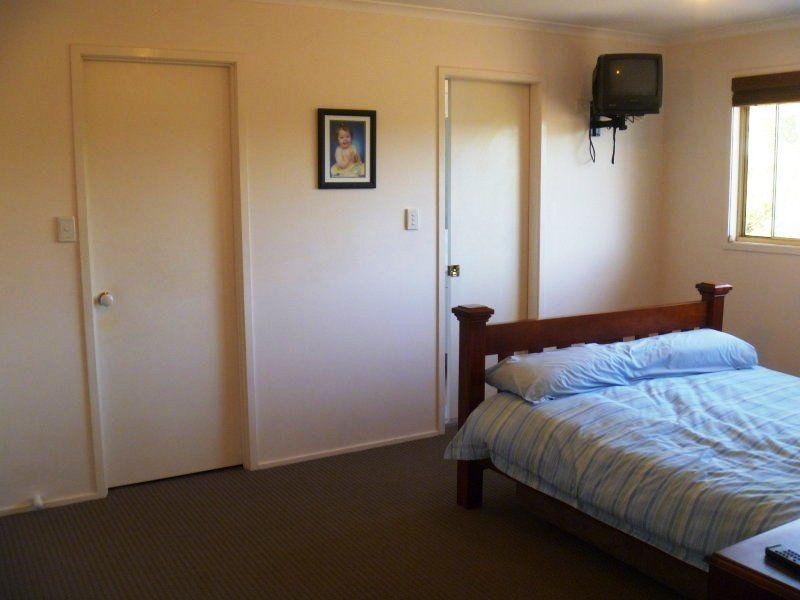 1 Benetti Close, Belmont QLD 4153