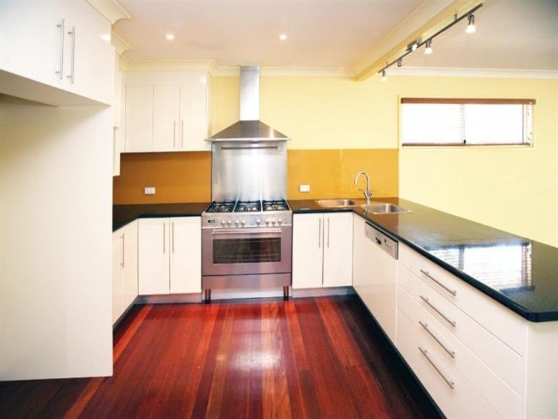 39 Hannam Street, Wynnum QLD 4178