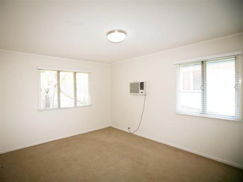 39 Hannam Street, Wynnum QLD 4178