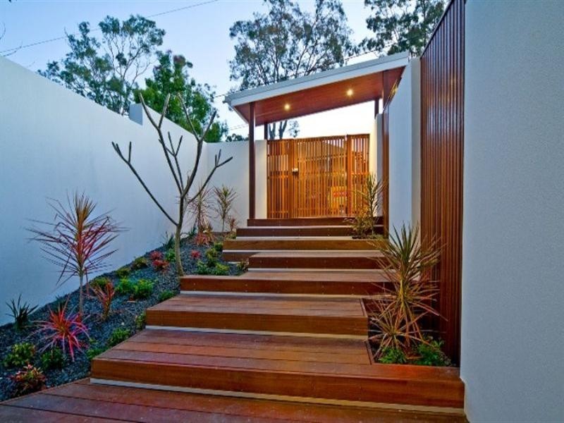 132 Carlton Terrace, Manly QLD 4179