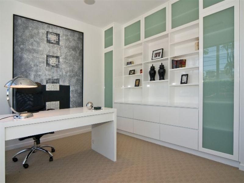 132 Carlton Terrace, Manly QLD 4179