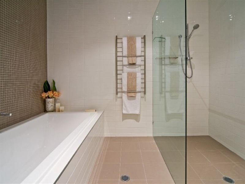 132 Carlton Terrace, Manly QLD 4179