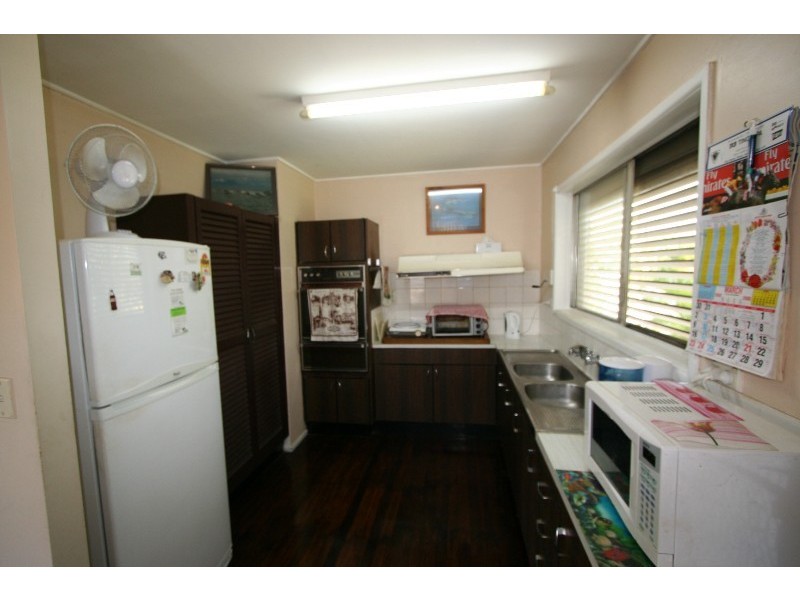 8 Meadowview Street, Tingalpa QLD 4173
