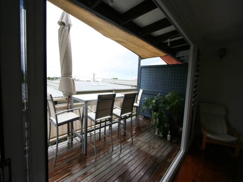 6/11 Arnold Street, Manly QLD 4179