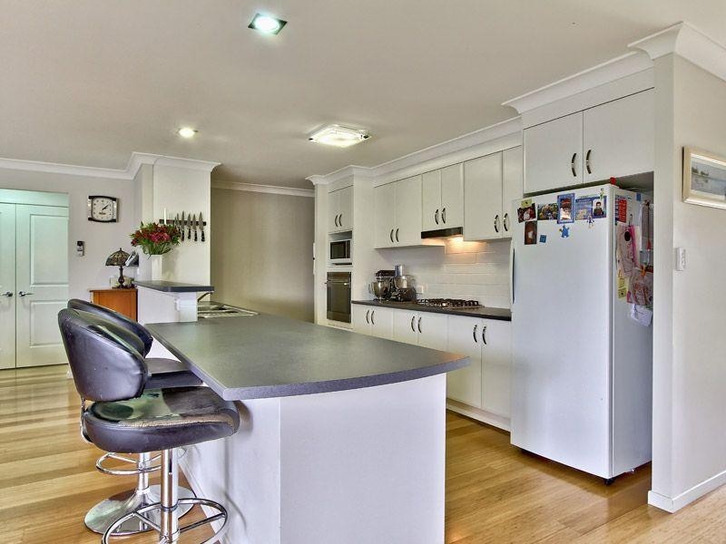 8 Mackenzie Street, Manly West QLD 4179