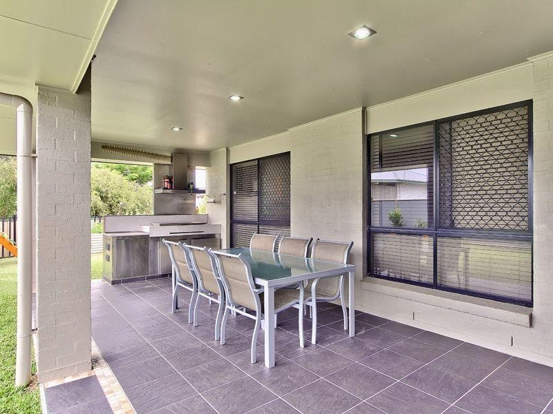 8 Mackenzie Street, Manly West QLD 4179