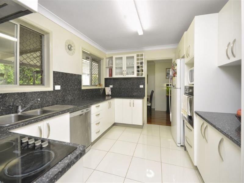 6 Leon Street, Tingalpa QLD 4173