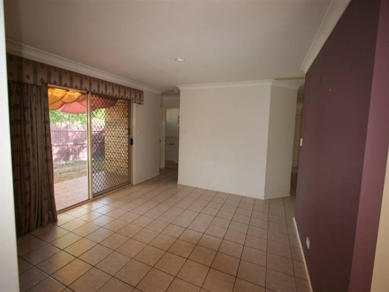 3 Matthews Way, Wakerley QLD 4154