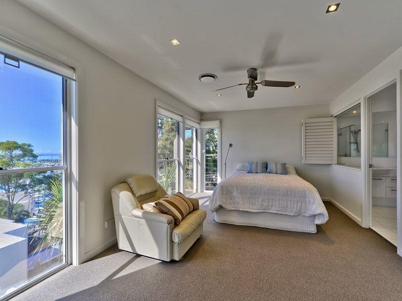 7 Valetta Street, Manly QLD 4179