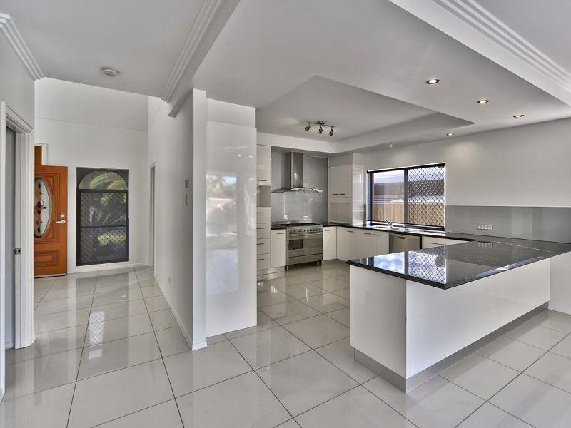 92 Hannah Circuit, Manly West QLD 4179