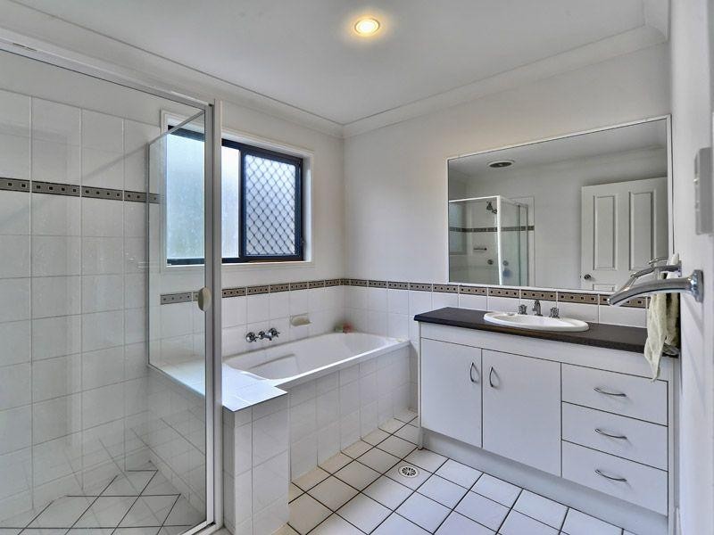 5 Jasmine Street, Wakerley QLD 4154