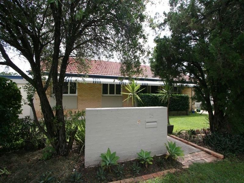 25 Pavlu Street, Wynnum West QLD 4178