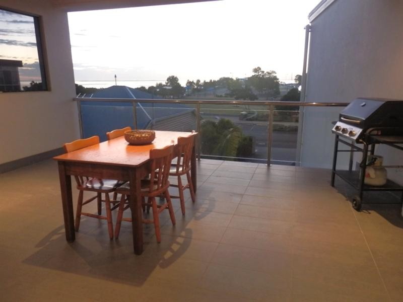 6/435 Esplanade, Manly QLD 4179