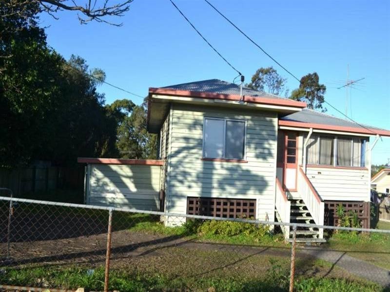 71 Stradbroke Avenue, Wynnum QLD 4178