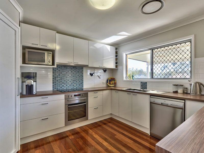 27 Rosedene Street, Manly West QLD 4179