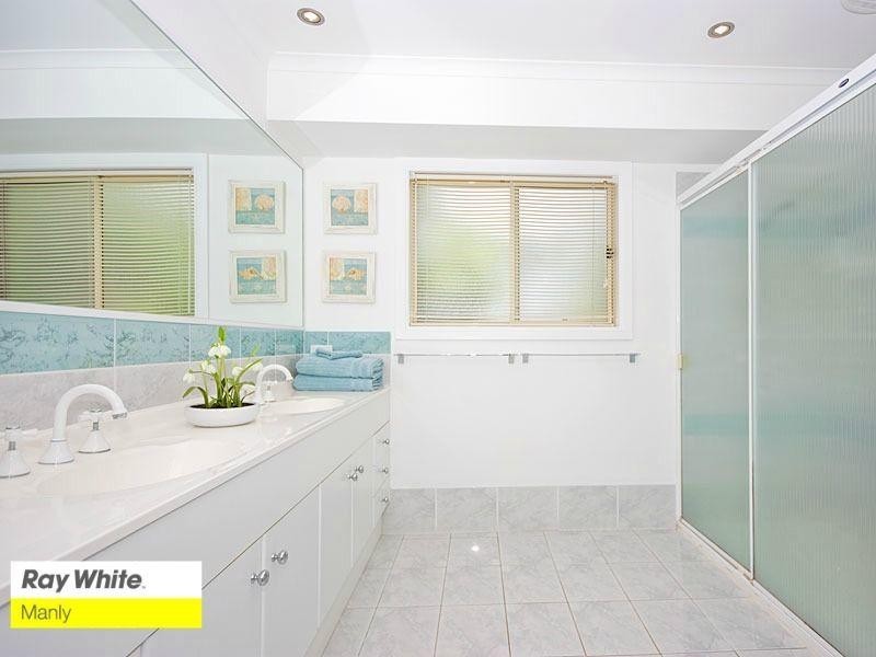 61 Gordon Parade, Manly QLD 4179