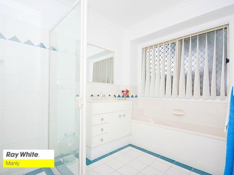 61 Gordon Parade, Manly QLD 4179