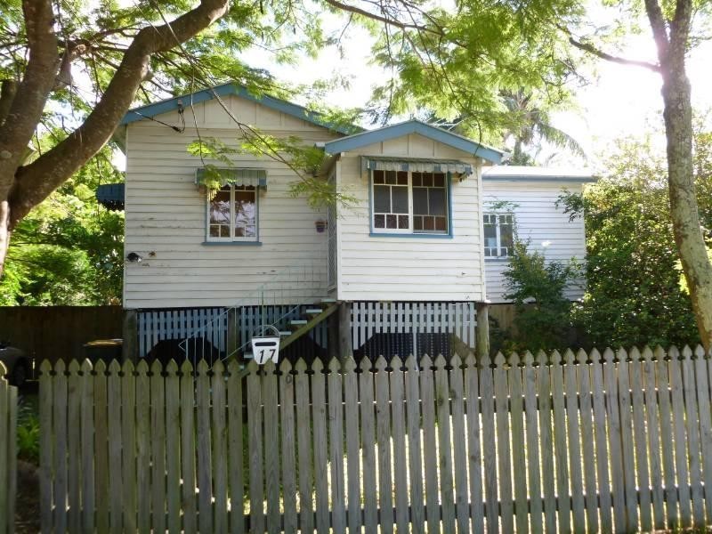 17 Coolana Street, Lota QLD 4179