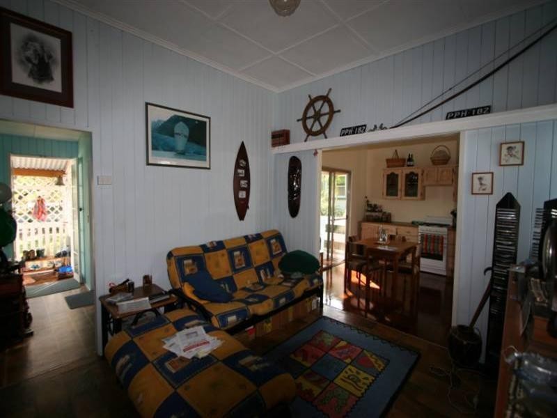17 Coolana Street, Lota QLD 4179