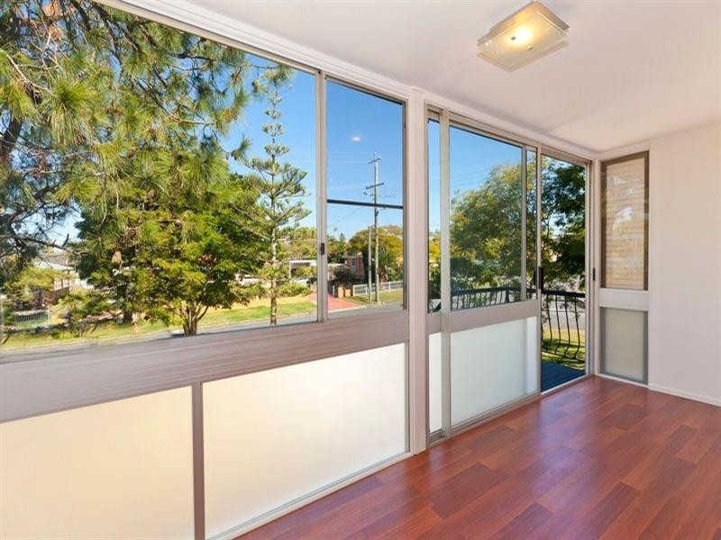 30 Jayben Street, Wynnum West QLD 4178