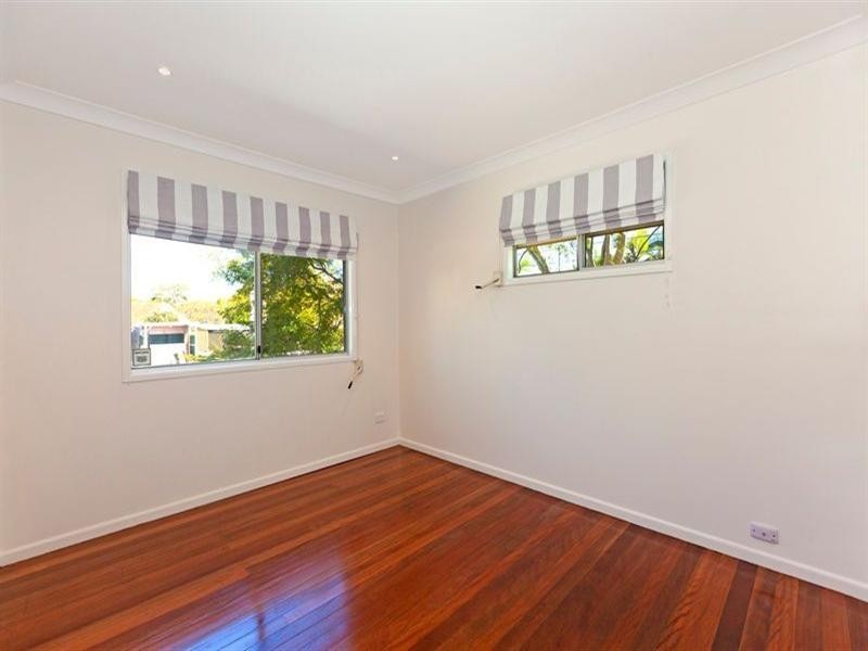 30 Jayben Street, Wynnum West QLD 4178