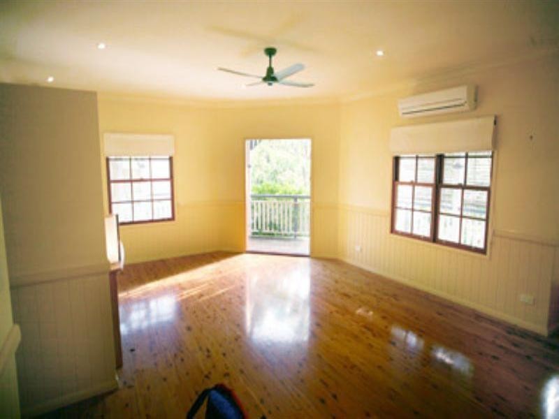 35 Orallo Street, Lota QLD 4179