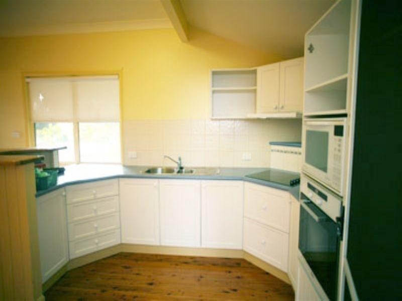 35 Orallo Street, Lota QLD 4179