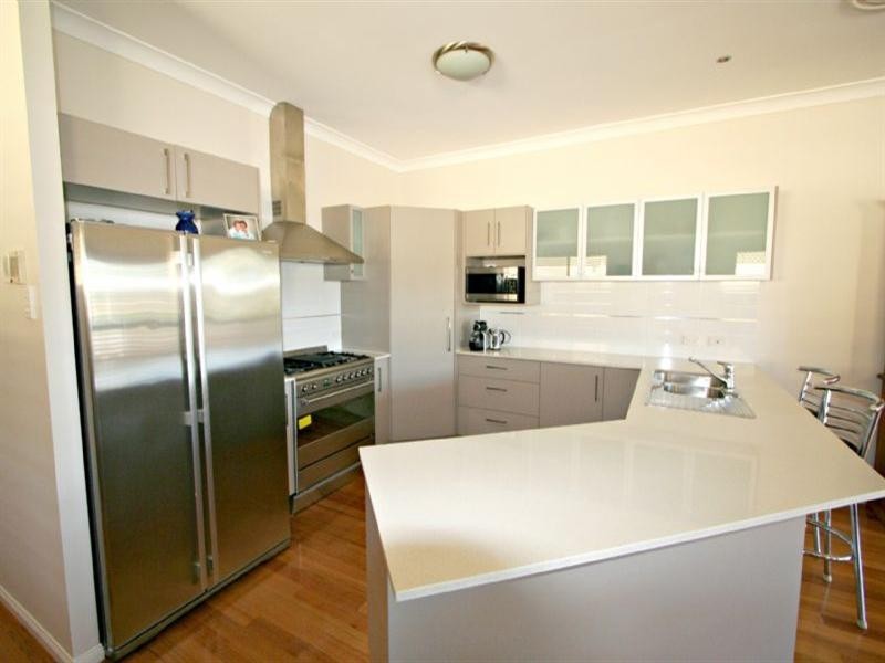 29 Davidson Street, Wynnum QLD 4178