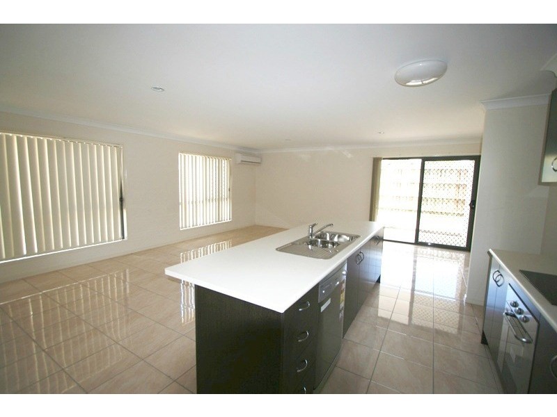 40 Treetop Place, Manly West QLD 4179