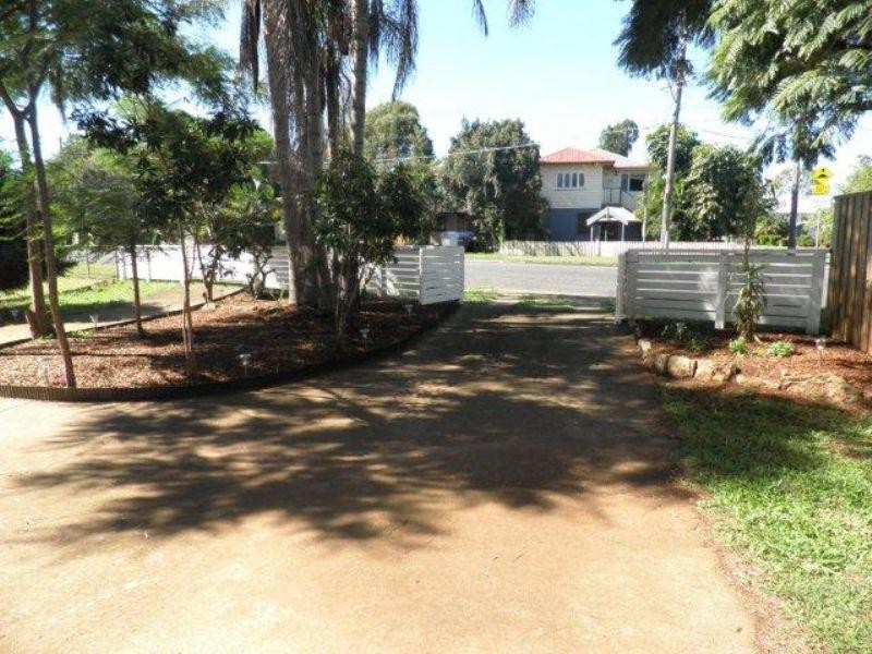 69 Wondall Road, Wynnum West QLD 4178