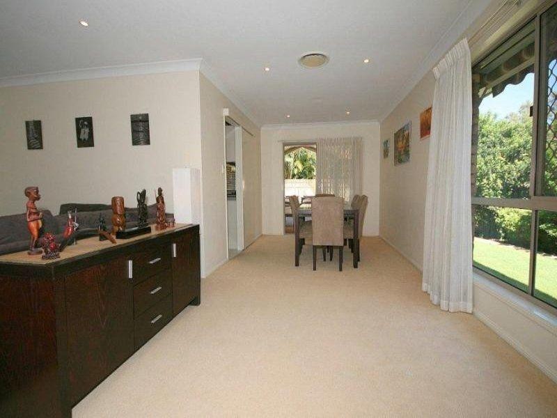 25 Caloundra Street, Manly West QLD 4179