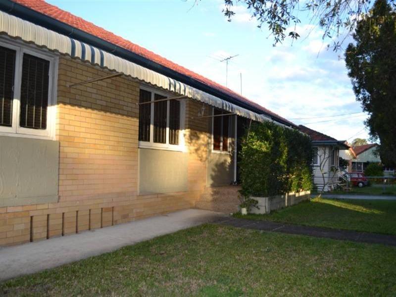 25 Pavlu Street, Wynnum West QLD 4178