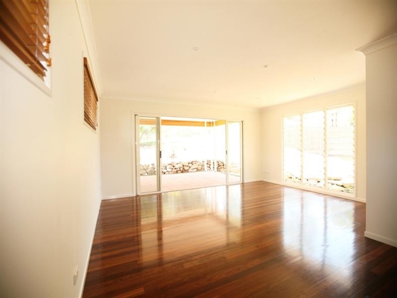 39 Hannam Street, Wynnum QLD 4178