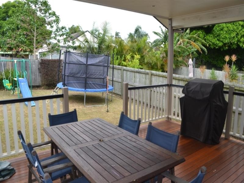 44 Parkview Avenue, Wynnum QLD 4178