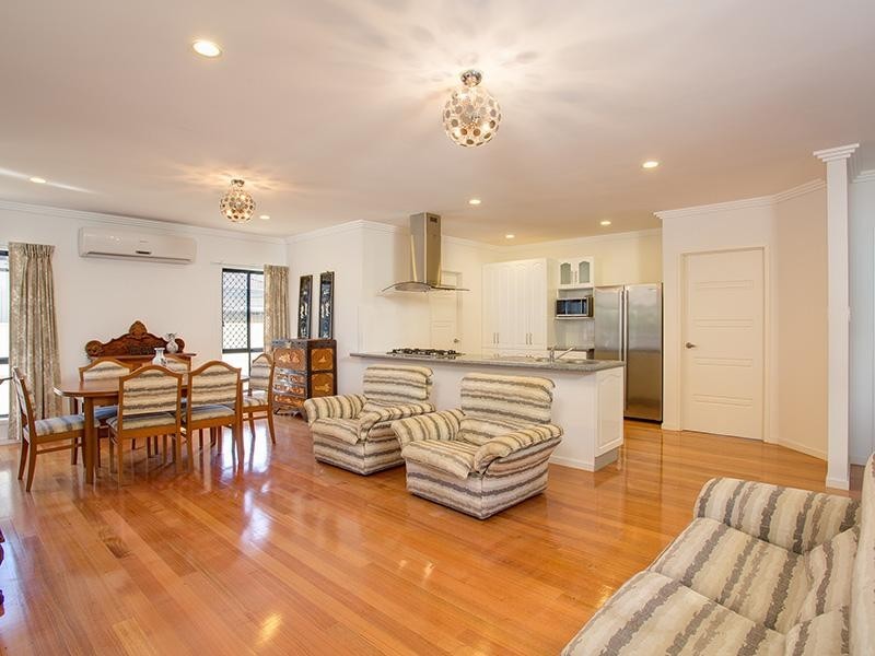 32 Alkoomie Street, Wynnum QLD 4178