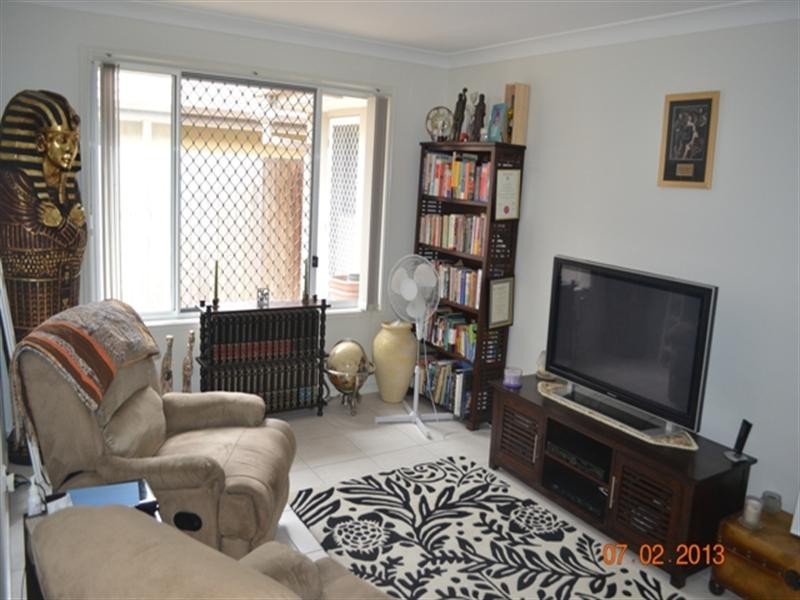8 Rymera Crescent, Wakerley QLD 4154