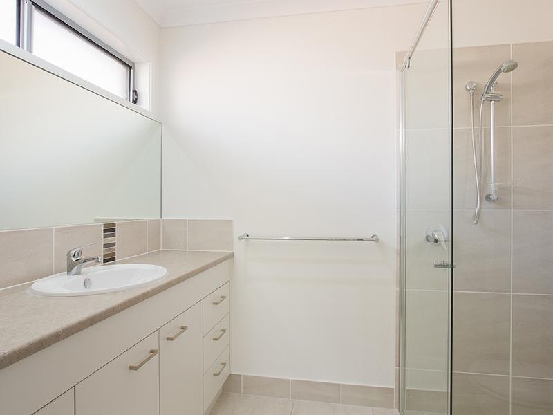 63 Bulgin Avenue, Wynnum West QLD 4178