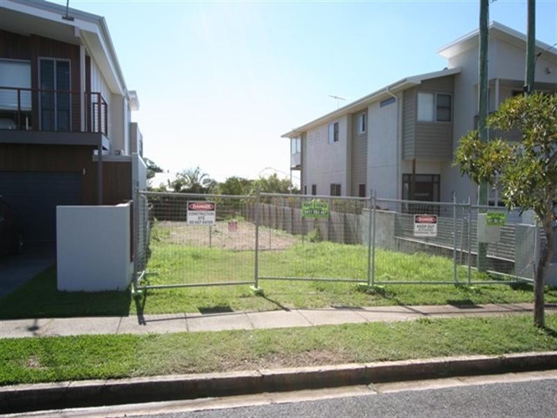 108 Melville Terrace, Manly QLD 4179